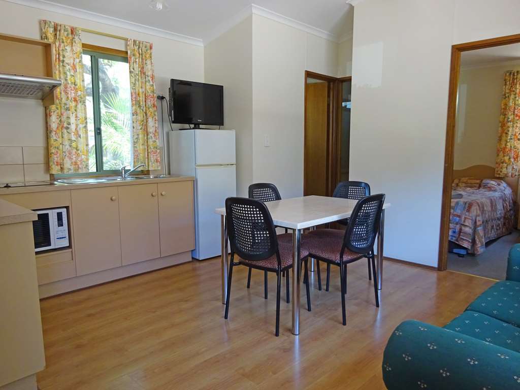Adelaide Caravan Park - Aspen Holiday Parks Zimmer foto